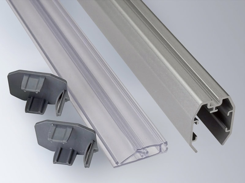 Popco’s snazzy hardware for hanging in style
